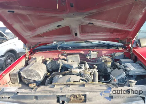 1998 Chevrolet C1500 Fleetside from USA, damaged, VIN 1GCEC19M7WE144438